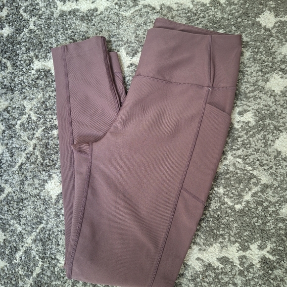 Mondetta Performance + Luxury  Pockets Gym Yoga  Size Medium - Picture 10 of 10